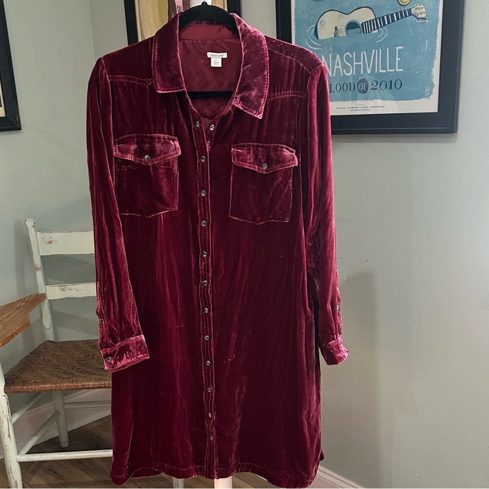 Sundance large shirt dress snaps up Velvet Fuscia pink Button-Up Shirt Dress